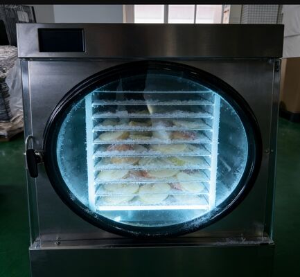 Η πιο έξυπνη επένδυση στην κουζίνα. Δημιουργήστε μακροχρόνια, υγιεινά σνακ και πλήρη γεύματα με τον απλό οικιακό μας στεγνωτήρα.