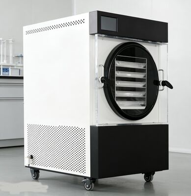 Γιατί να συμβιβαστείτε με έτοιμα προϊόντα; Ο οικιακός μας καταψύκτης-αφυγραντήρας μας επιτρέπει να διατηρούμε οικογενειακές συνταγές, εποχιακή σοδειά και κρέατα σε μεγάλες ποσότητες με κλάσμα του κόστους — Γεύση πάντα σπιτική.